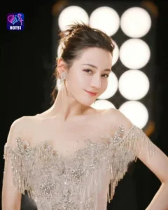 Read more about the article Beautiful Stunning Dilraba Dilmurat Photos on HOT51 Platform