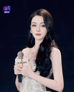 Read more about the article Beautiful Stunning Dilraba Dilmurat Photos on Hot51 Platform