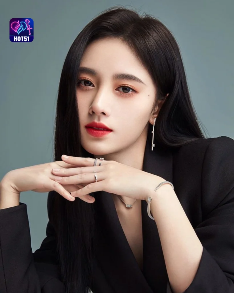  Stunning Ju Jingyi Photos on HOT51 Platform