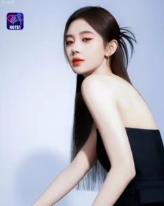 Read more about the article Beautiful Stunning Ju Jingyi Photos on the HOT51 Platform