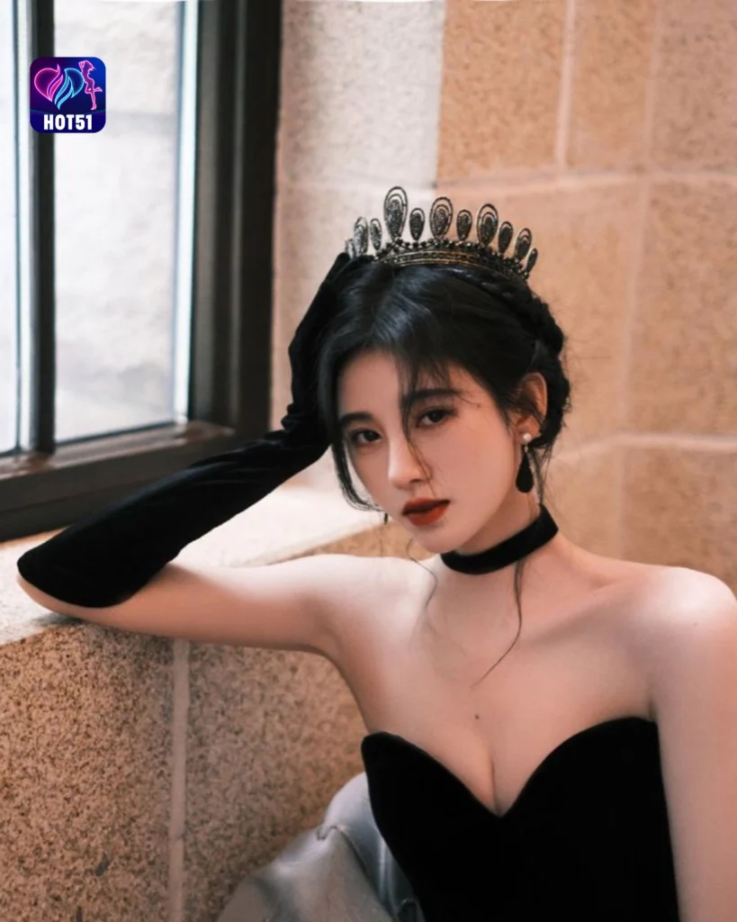 Stunning Ju Jingyi's Photos on HOT51 Platform 