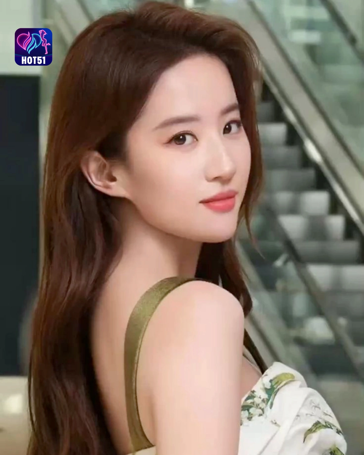 You are currently viewing Beautiful Stunning Liu Yifei Photos on HOT51 Live Bling Platform