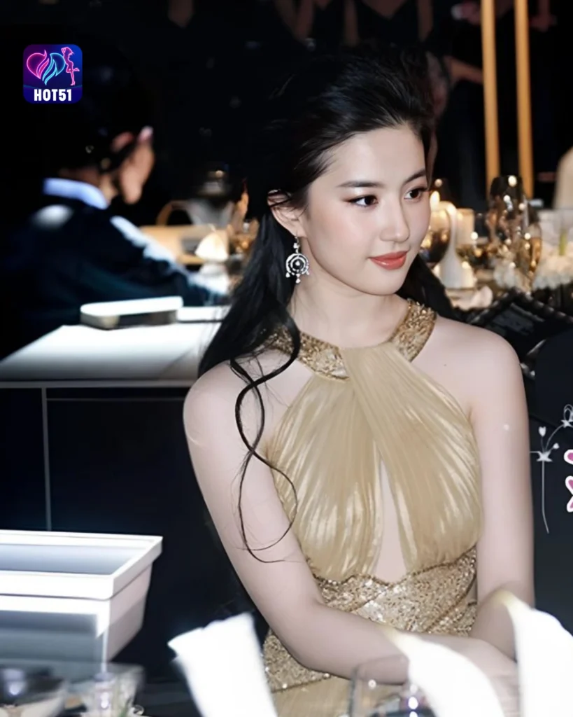 Stunning Liu Yifei Photos on HOT51 Platform
