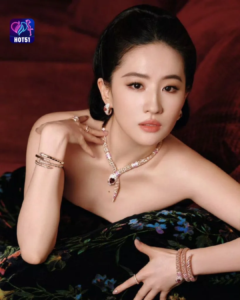  Stunning Liu Yifei Photos on HOT51 Platform