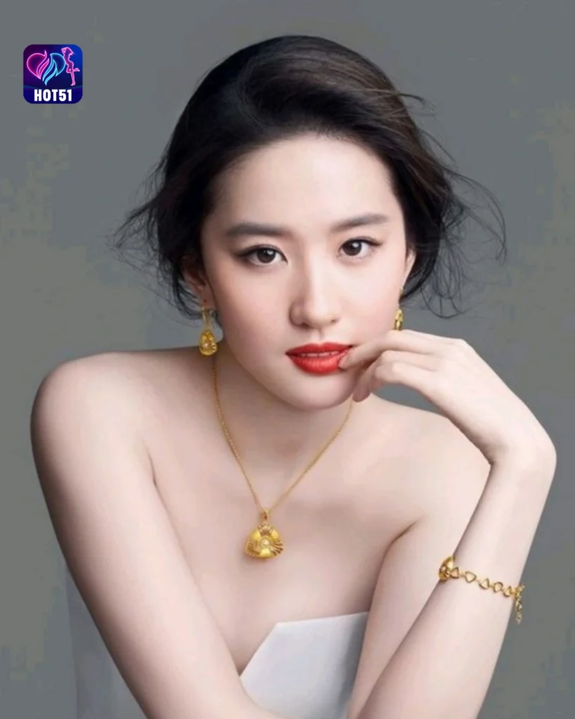  Stunning Liu Yifei Photos on HOT51 Platform