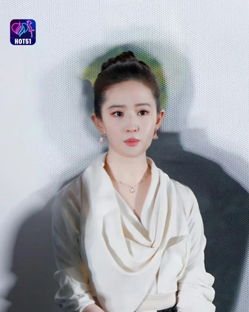  Stunning Liu Yifei Photos on HOT51 Platform 