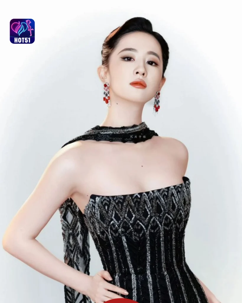 Stunning Liu Yifei Photos on HOT51 Platform A Look