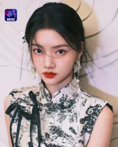 Read more about the article Beautiful Stunning Ren Min Photos Featured on HOT51 Platform