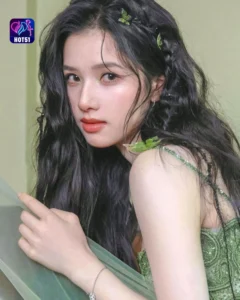 Read more about the article Beautiful Stunning Zhang Jingyi Photos on HOT51 Platform