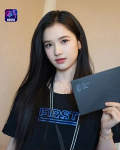Read more about the article Beautiful Stunning Zhang Jingyi’s Photos on HOT51 Platform