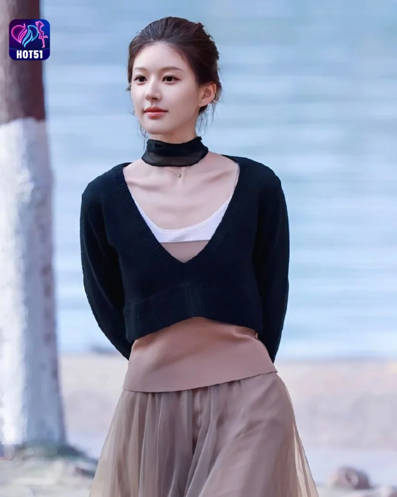  Stunning Zhao Lusi Photos on HOT51 Platform