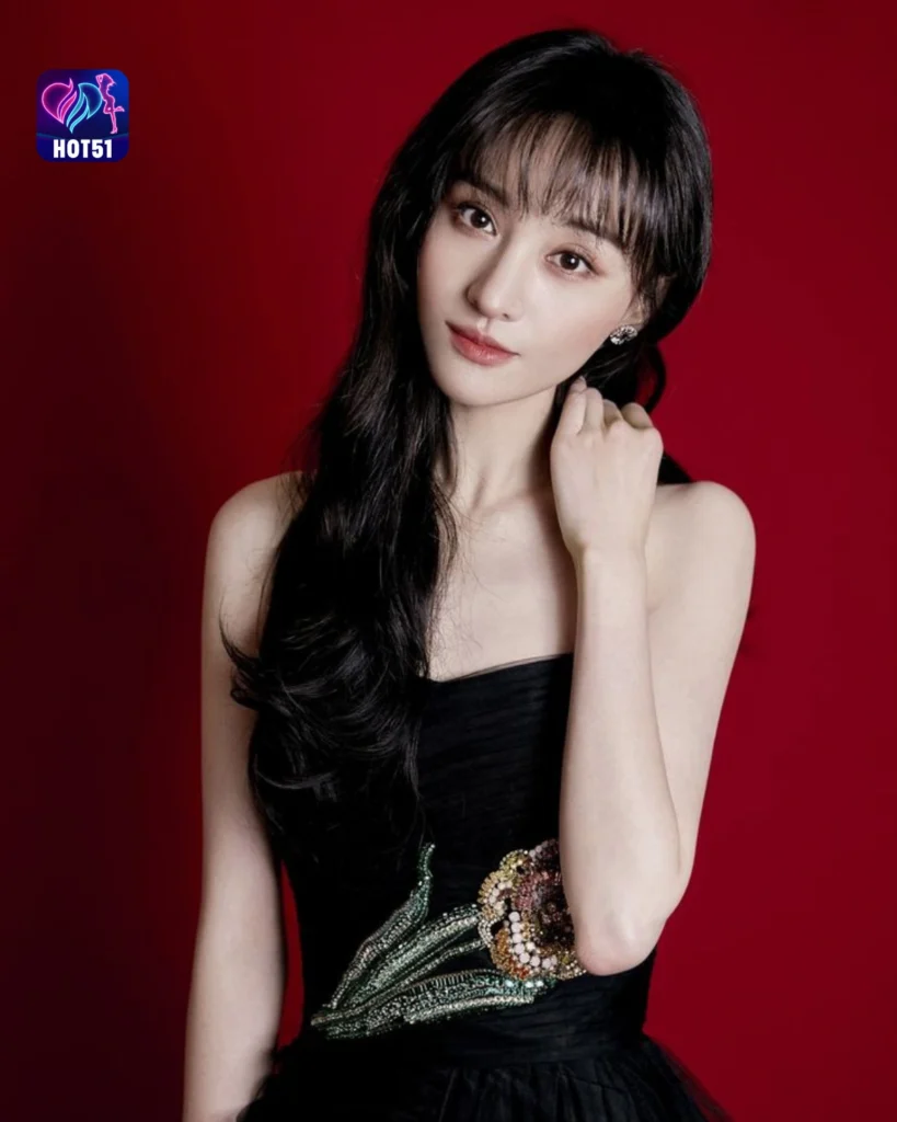 Stunning Zheng Shuang Photos on HOT51 Platform 