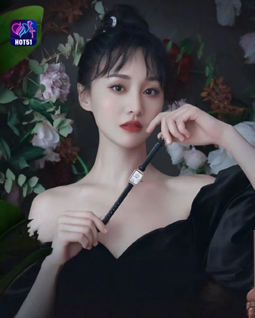  Stunning Zheng Shuang Photos on HOT51 Platform