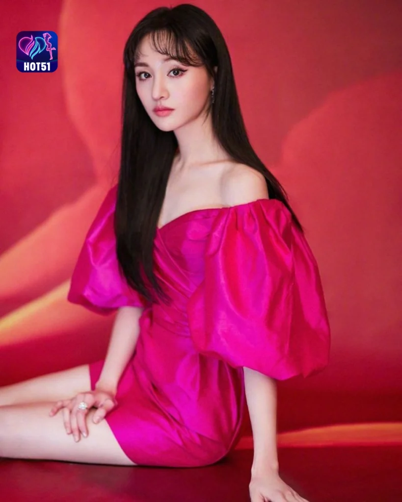 Stunning Zheng Shuang Photos on HOT51 Platform 