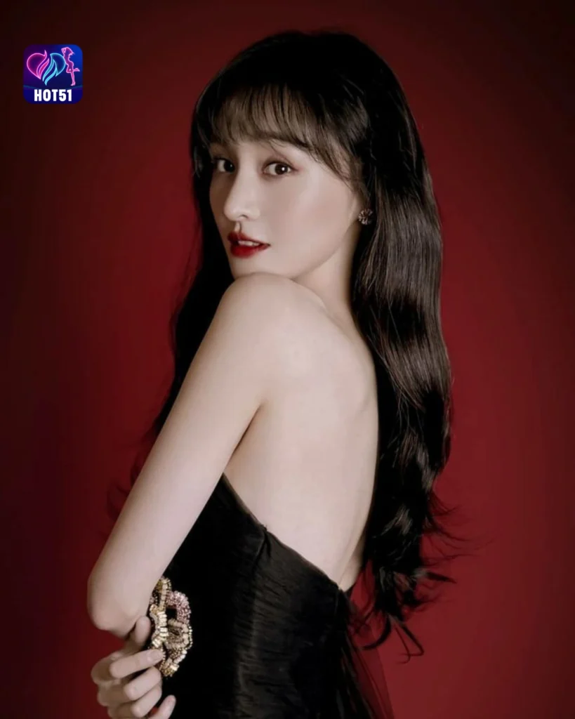 Stunning Zheng Shuang Photos on HOT51 Platform