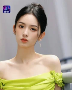 Read more about the article Beautiful Stunning Zhou Ye Photos Shine on HOT51 Platform