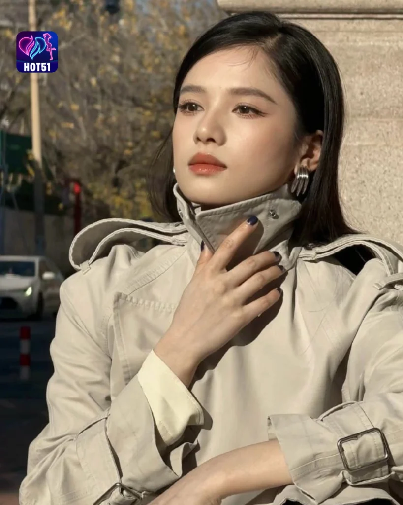  Zhang Jingyi's Stunning Photos on HOT51 Platform 