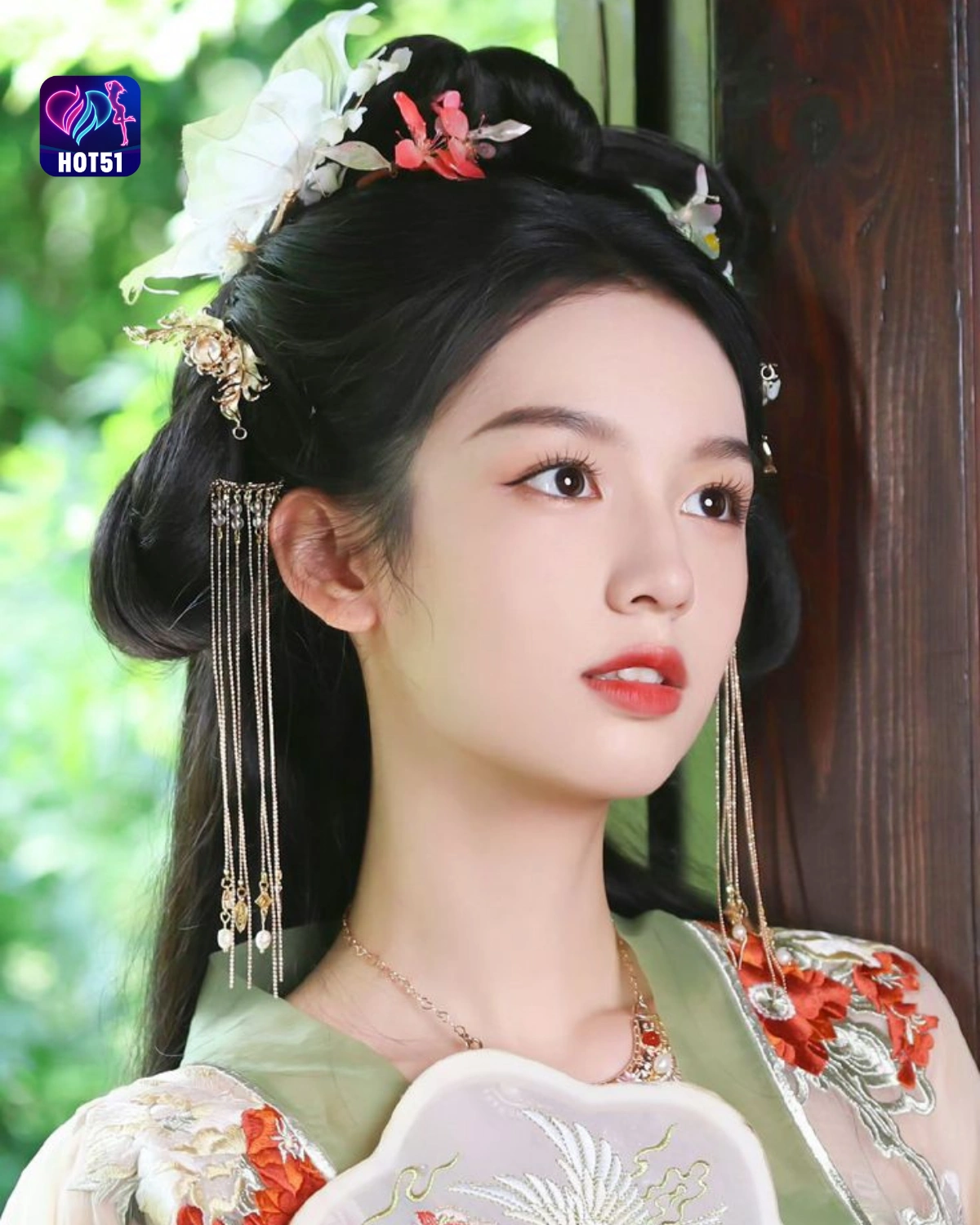 You are currently viewing Beautiful Zhou Ye’s Stunning Photos on HOT51 Platform A Glimpse