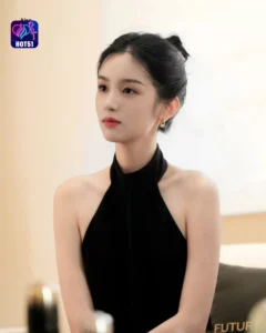Read more about the article Beautiful Zhou Ye’s Stunning Photos on HOT51 Platform A Look