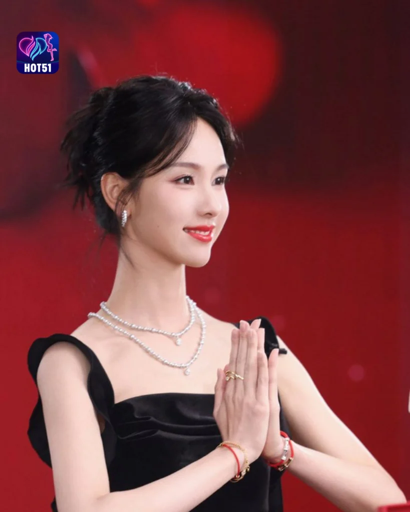  Stunning Chen Duling Photos on HOT51 Platform 