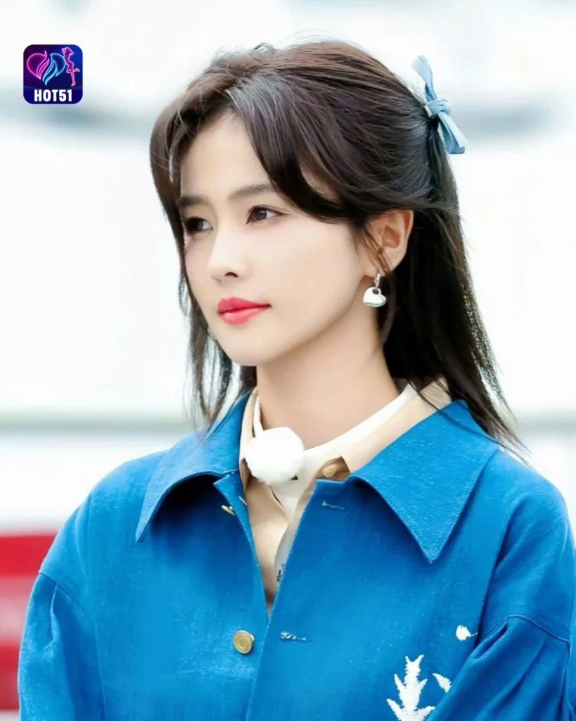 Bai Lu Cantik di Platform HOT51