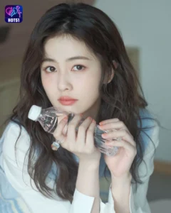 Read more about the article Beautiful Stunning Bai Lu Cantik di Platform HOT51