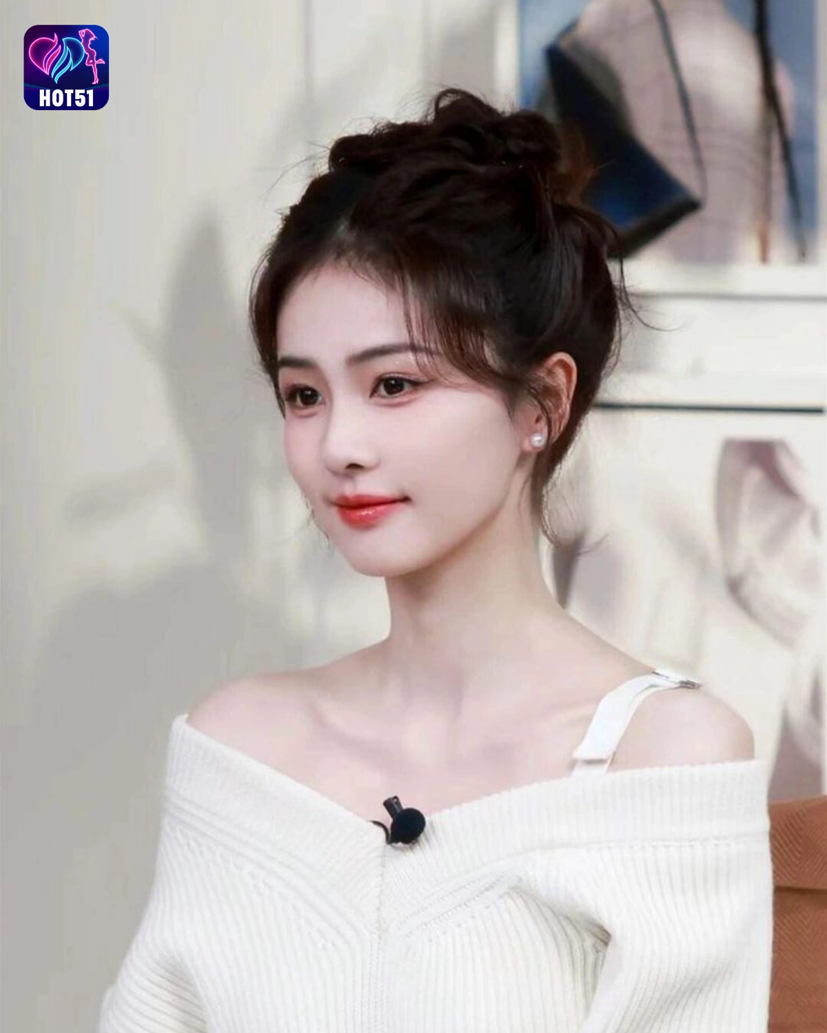 You are currently viewing Beautiful Bai Lu Photos on HOT51 Platform Stunning