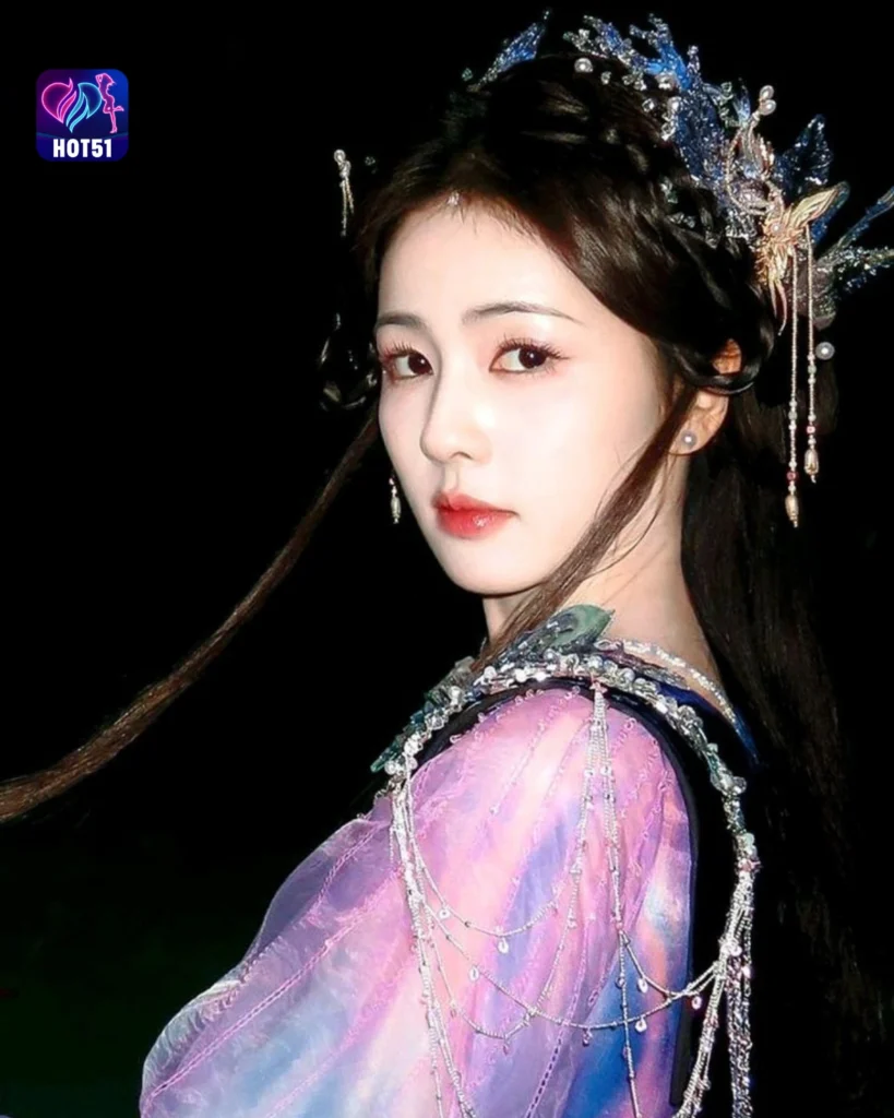 Beautiful Bai Lu Photos on HOT51 Platform