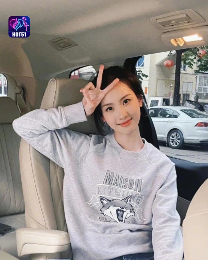  Beautiful Chen Duling Photos on HOT51 Platform