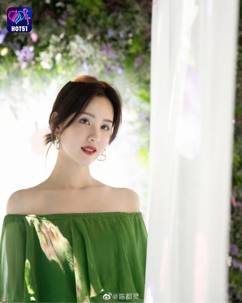 Beautiful Chen Duling Photos on HOT51 Platform