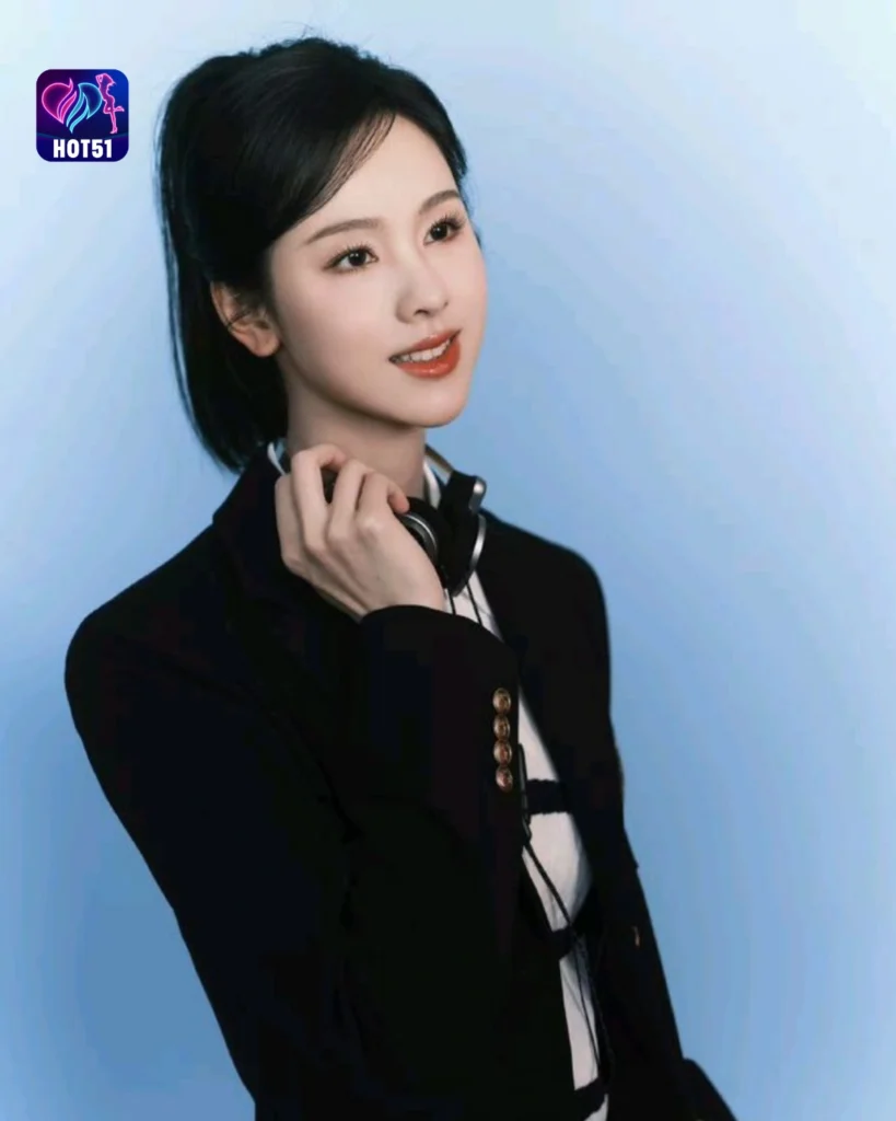  Beautiful Chen Duling Photos on HOT51 Platform