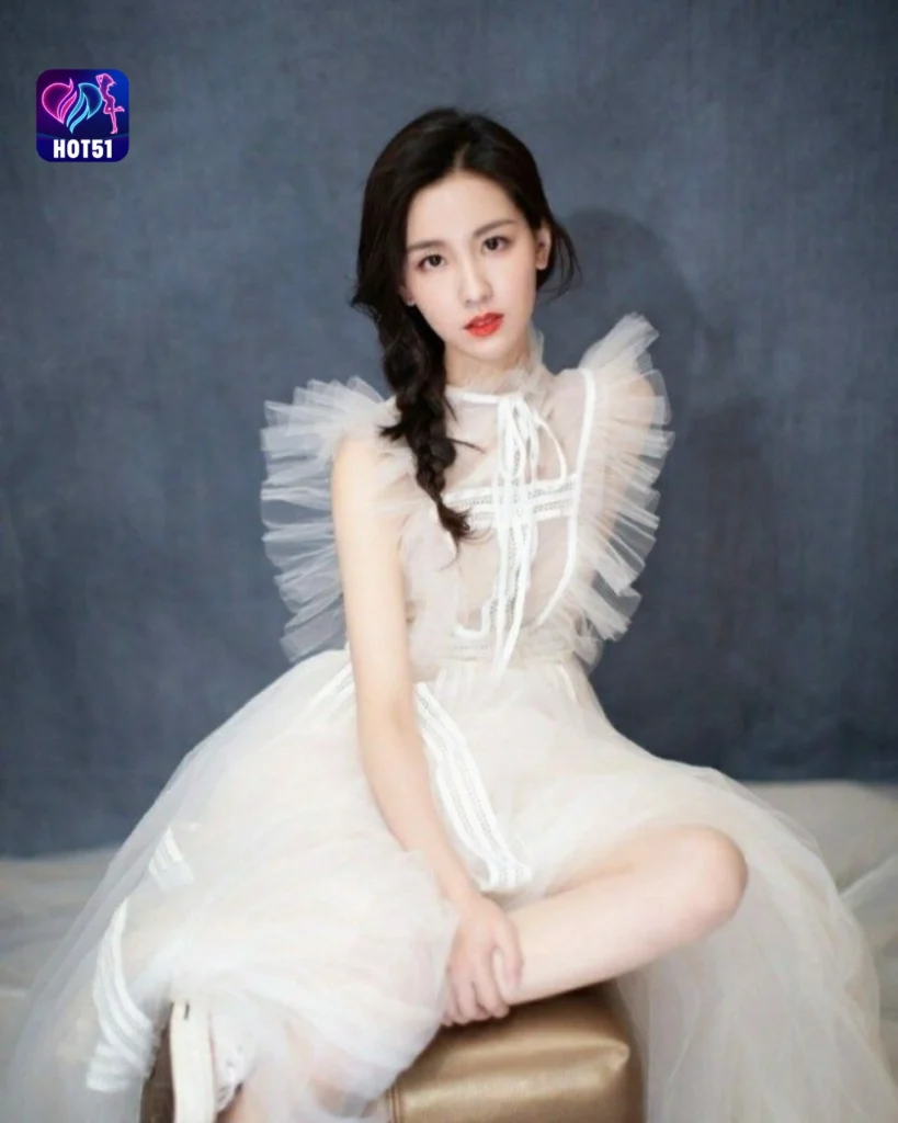 Beautiful Chen Duling Photos on HOT51 Platform 