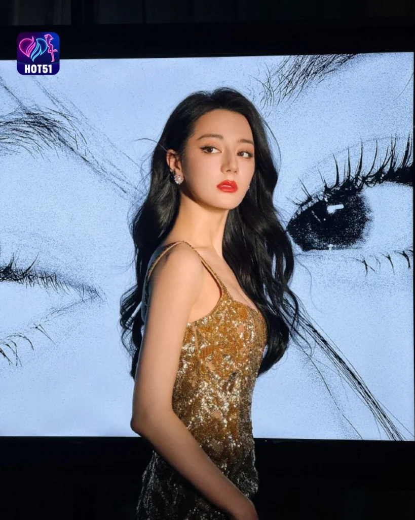 Beautiful Dilraba Dilmurat Photos on HOT51 Platform 