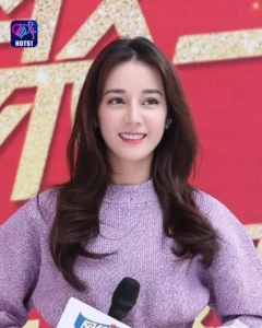 Read more about the article Beautiful Stunning Dilraba Dilmurat Photos on HOT51 Platform