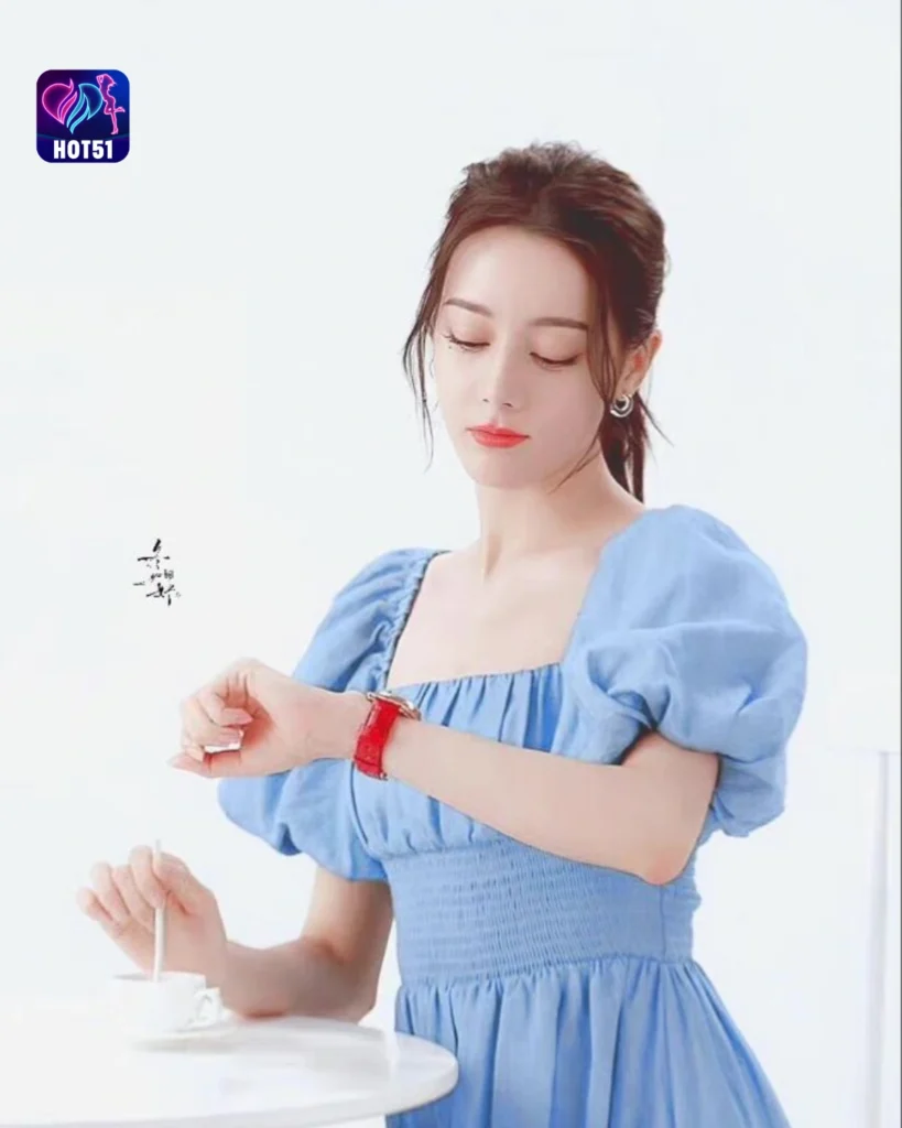 Beautiful Dilraba Dilmurat Photos on HOT51 Platform