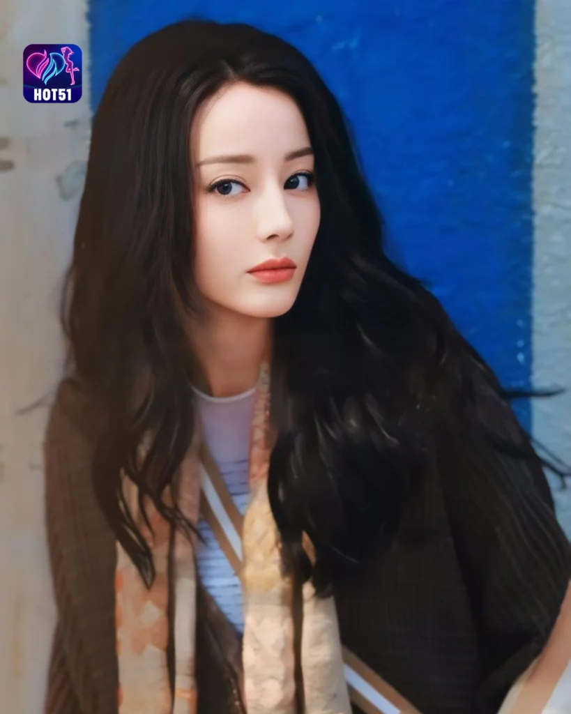  Beautiful Dilraba Dilmurat Photos on HOT51 Platform