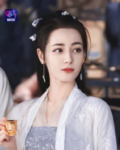 Read more about the article Beautiful Stunning Dilraba Dilmurat Photos on HOT51 Platform