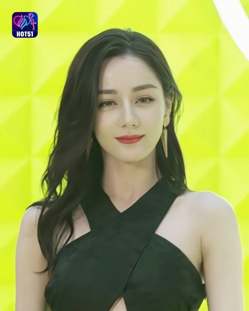 Beautiful Dilraba Dilmurat Photos on HOT51 Platform