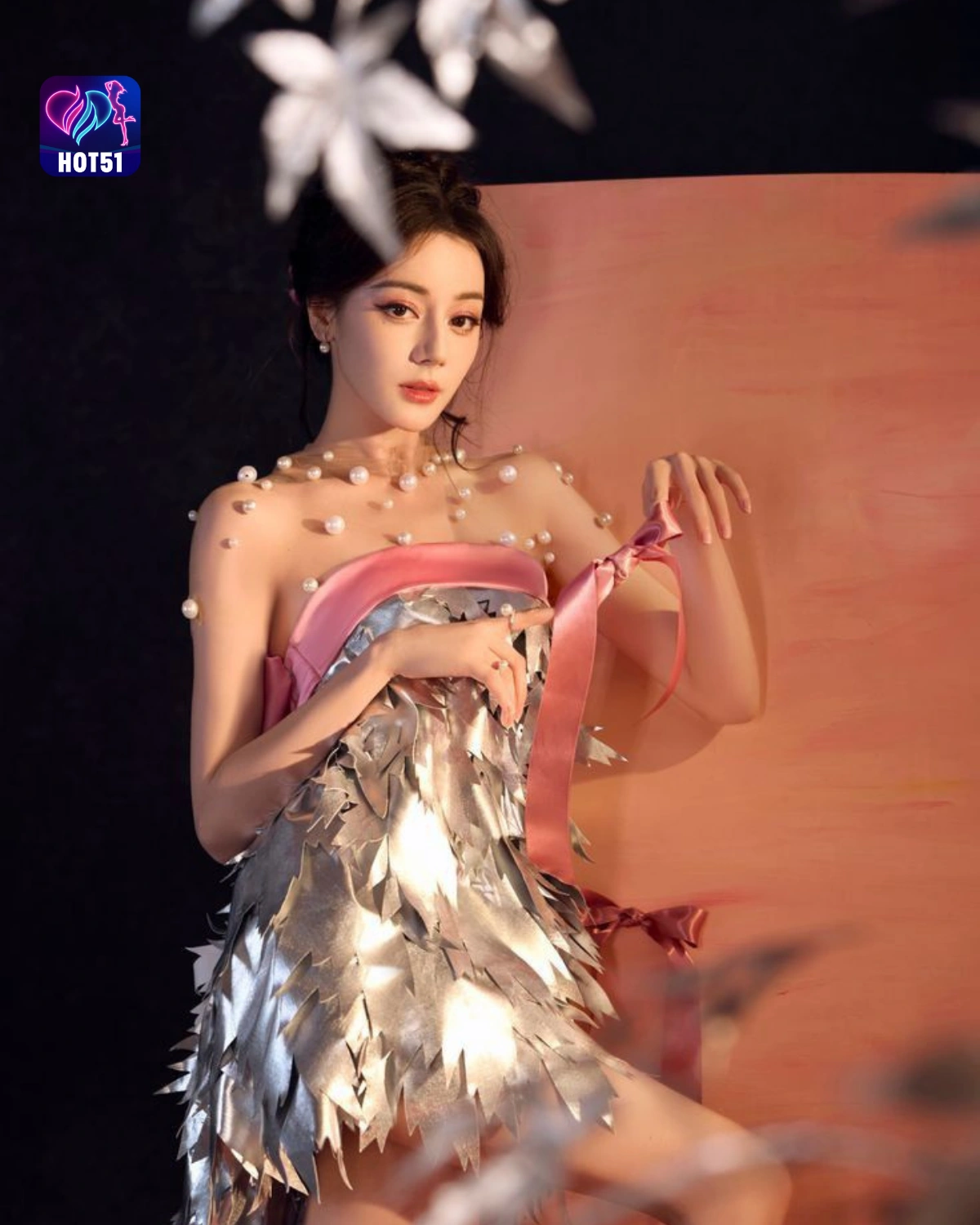 You are currently viewing Beautiful Stunning Dilraba Dilmurat Photos on HOT51 Platform