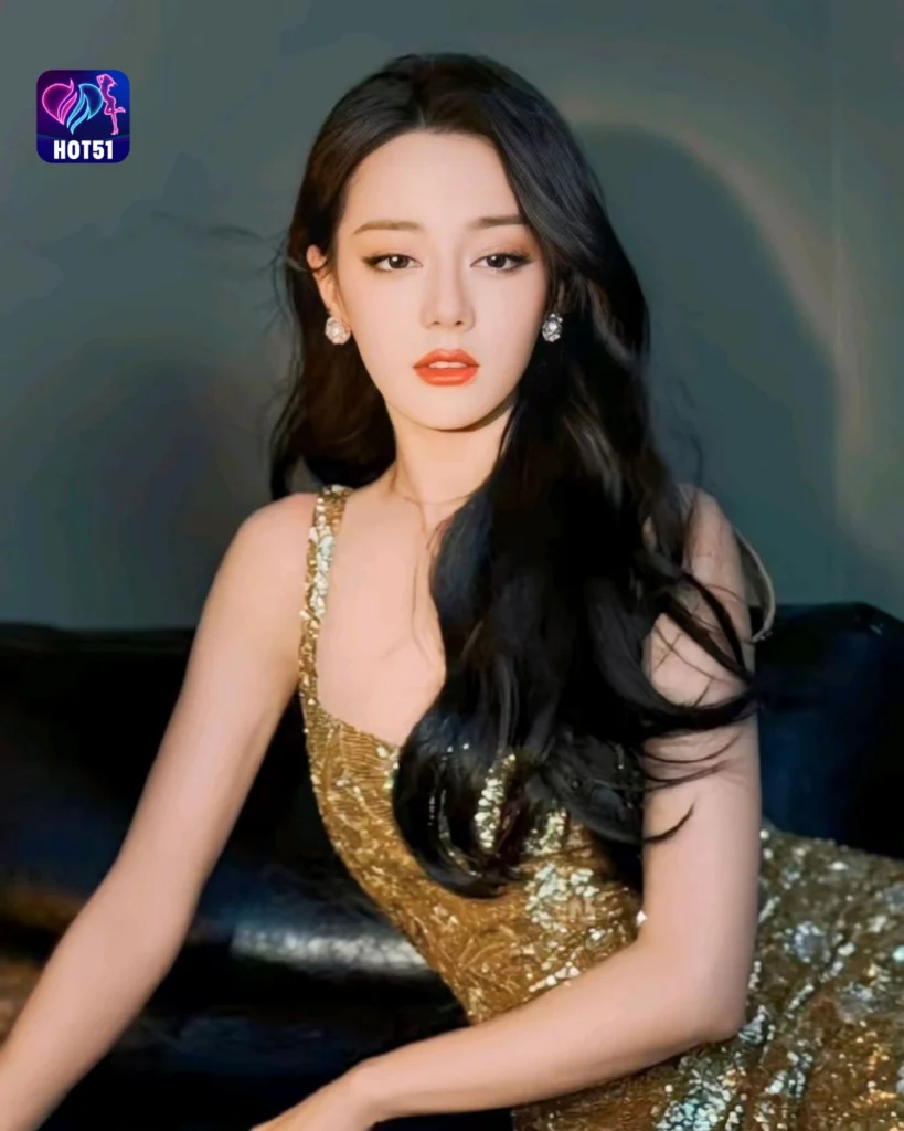 Beautiful Dilraba Dilmurat Photos on HOT51 Platform 