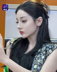 Read more about the article Beautiful Stunning Dilraba Dilmurat Photos on HOT51 Platform