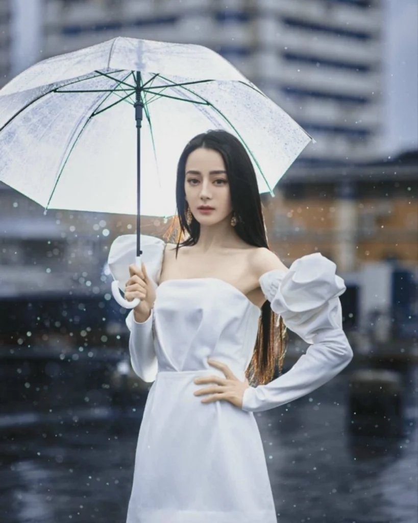 Beautiful Dilraba Dilmurat Photos on HOT51 Platform 