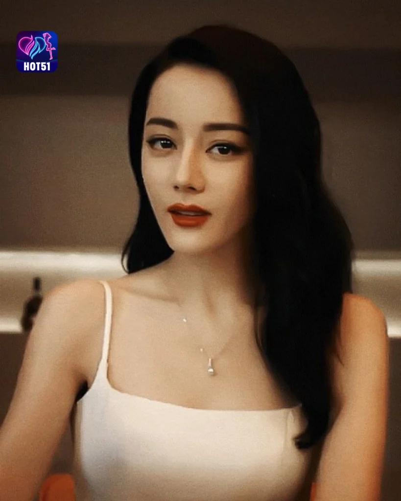 Beautiful Dilraba Dilmurat Photos on HOT51 Platform
