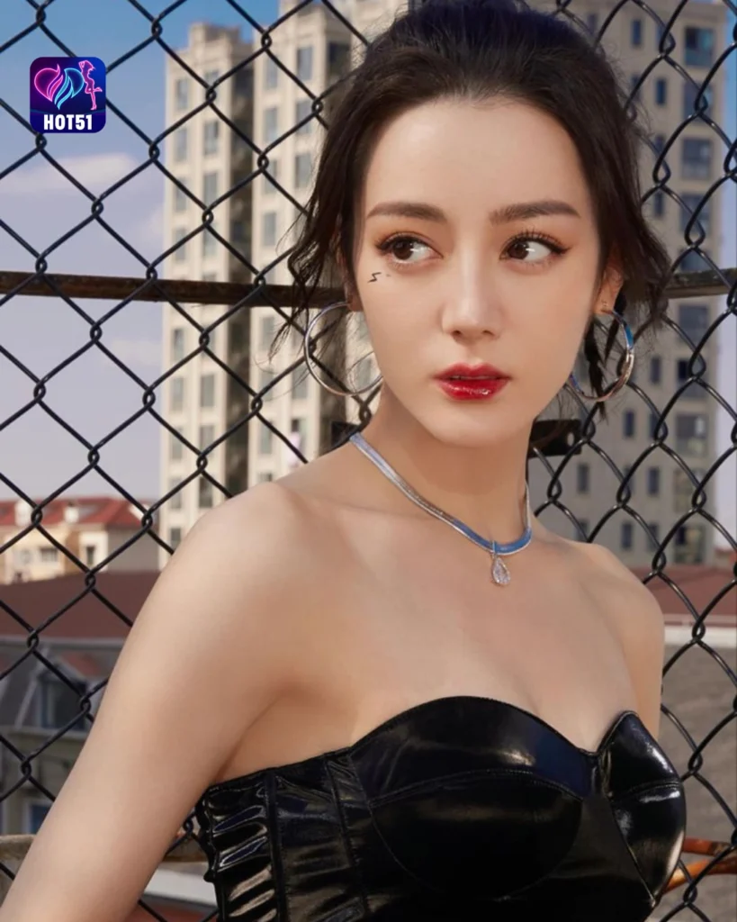 Beautiful Dilraba Dilmurat Photos on HOT51 Platform