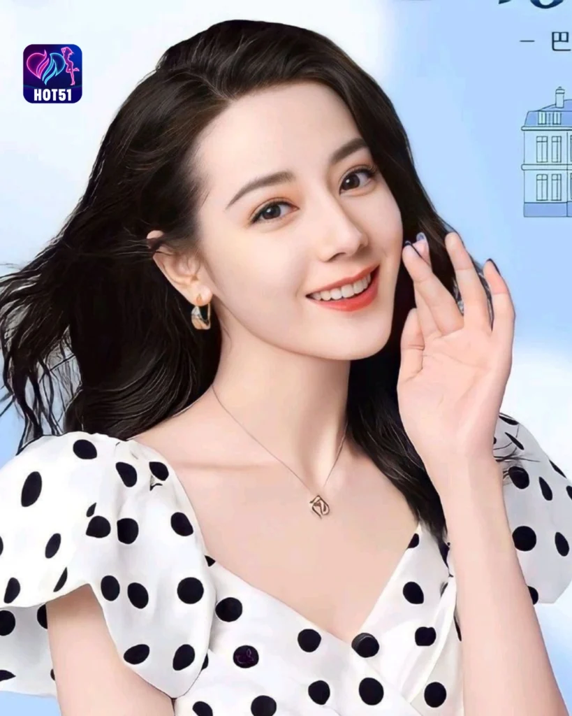 Beautiful Dilraba Dilmurat Photos on HOT51 Platform