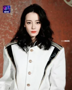 Read more about the article Beautiful Stunning Dilraba Dilmurat Photos on HOT51 Platform