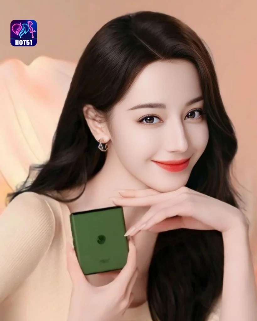 Beautiful Dilraba Dilmurat Photos on HOT51 Platform