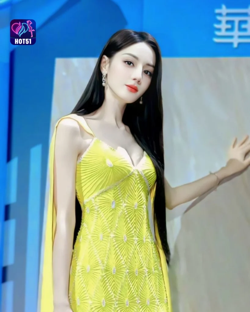 Beautiful Dilraba Dilmurat Photos on HOT51 Platform 