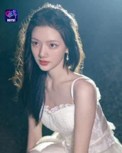 Read more about the article Beautiful Stunning Ren Min Photos on HOT51 Platform