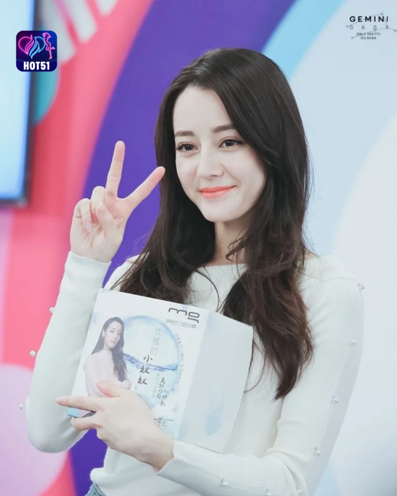  Beautiful Stunning Dilraba Dilmurat di Platform HOT51 